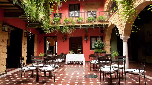 Escapada Romántica en habitación superior en el centro histórico de Osuna