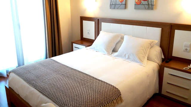 Escapada en pareja con cena y detalles románticos cerca de Ponferrada (desde 2 noches)