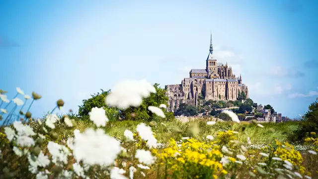 Visite du Mont Saint-Michel et séjour gastronomique dans la ville médiéval de Dinan