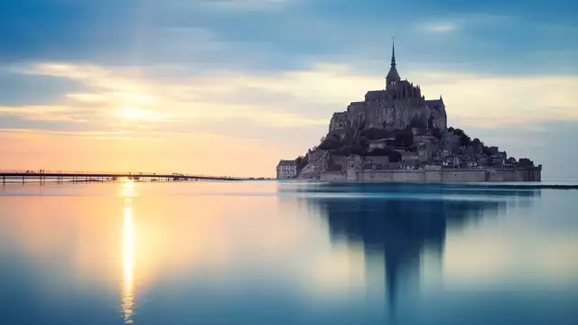 Culture et gourmandise avec visite du Mont-Saint-Michel et dîner