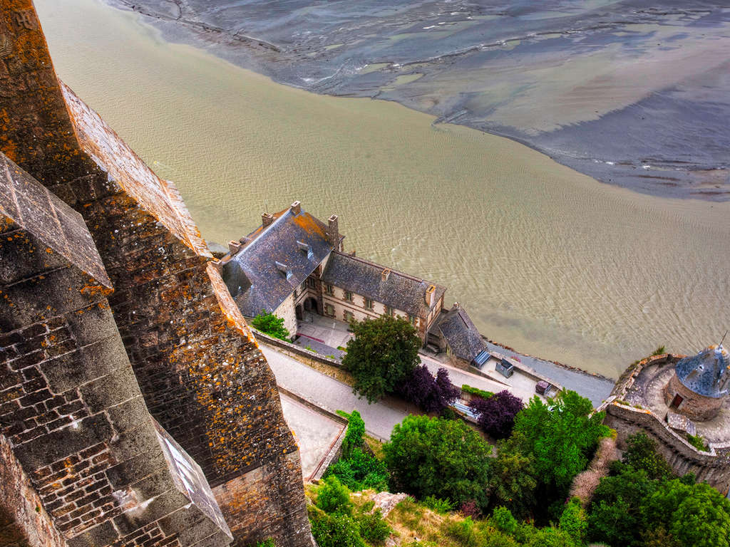 Découvrez l'Abbaye du Mont Saint-Michel le temps d'une escapade à deux! - 3* - 25