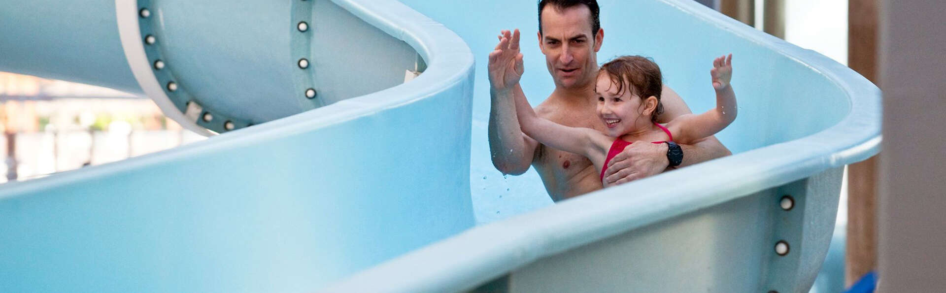 Séjour en famille avec entrées au parc Aquaboulevard Paris (30min en métro)