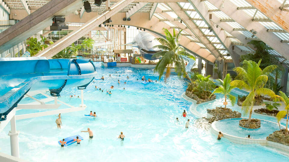 Habitacion Classic cerca de Paris con entrada al parque acuatico Aquaboulevard