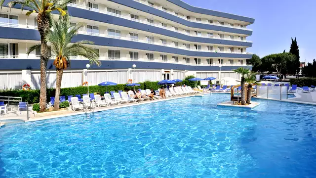 Oferta en pensión completa con Spa en un hotel 4* a dos pasos de la playa