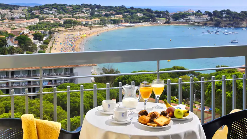 Descubre S Agaro con media pension y enamorate de la Costa Brava