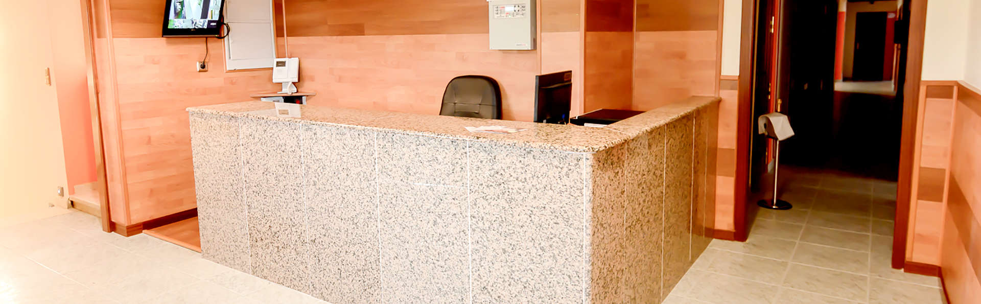 Hotel Los Manjares - Edit_Reception.jpg