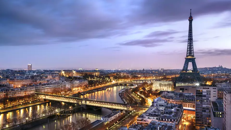 Alla scoperta di Parigi a bordo di un battello