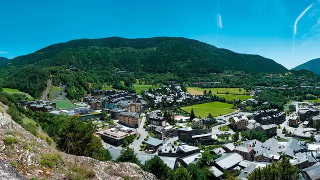 Détendez-vous en Andorre avec une escapade en demi-pension et un accès au spa