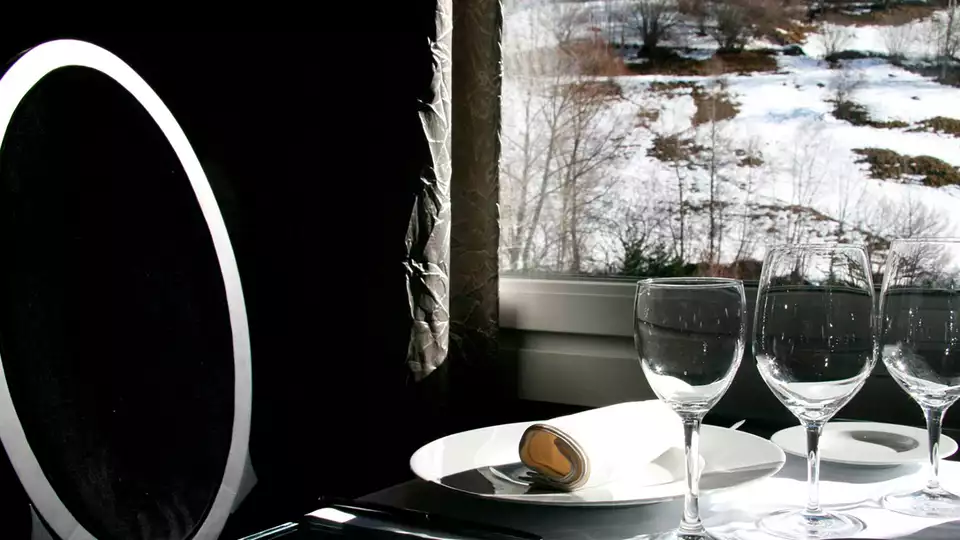 Descubre Ordino Escapada con cena en un hotel de diseno rodeado de montanas