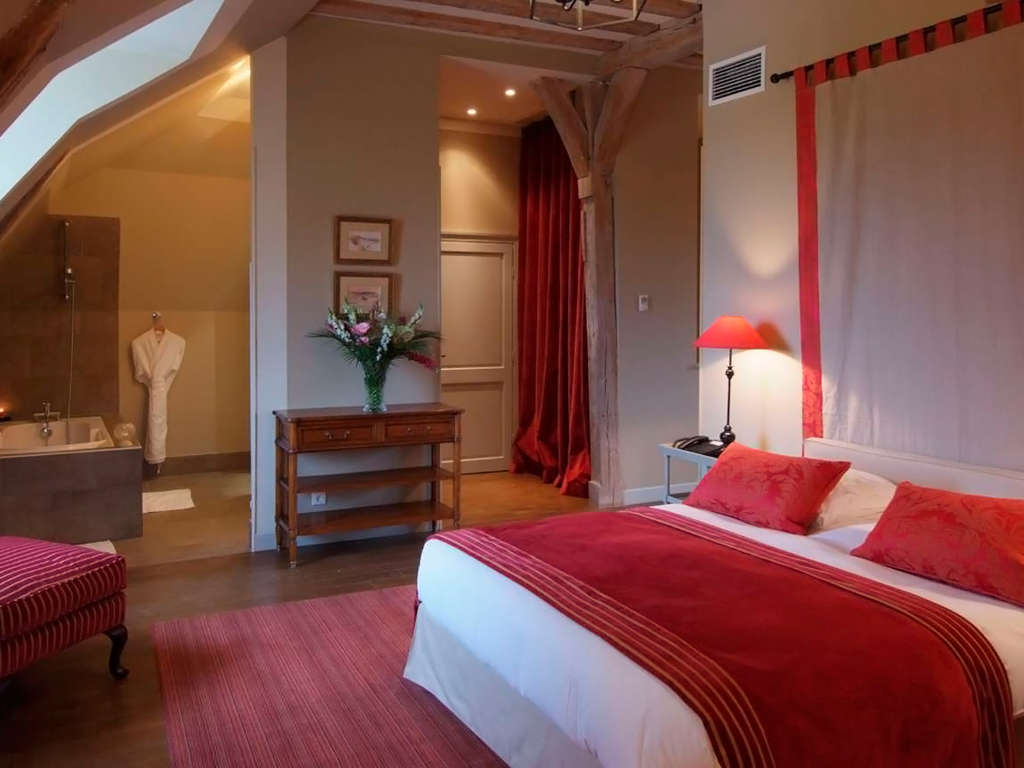 Escapade en château***** à 1h de Paris - 5* - 17