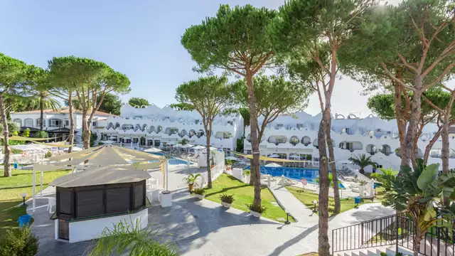 Decouvrez Marbella dans un resort avec diner espace relaxation et enfant gratuit