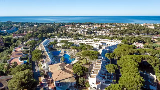 Decouvrez Marbella dans un resort avec diner espace relaxation et enfant gratuit