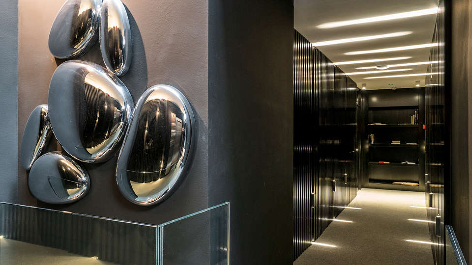 Aire Hotel & Ancient Baths  - Edit_Detail.jpg