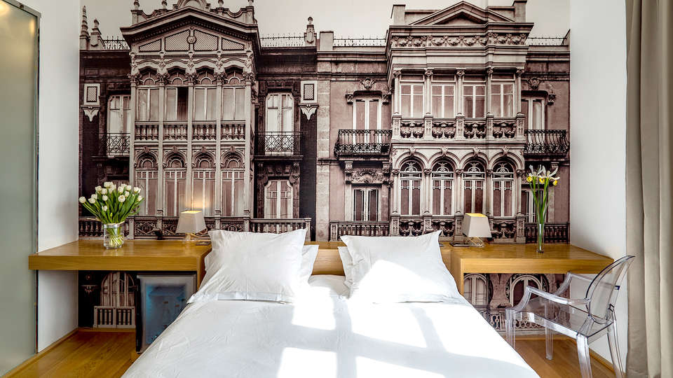 Aire Hotel & Ancient Baths  - Edit_Room2.jpg