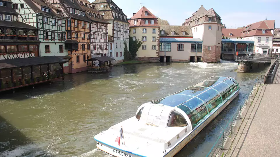 Paseo en bateau-mouche en Estrasburgo