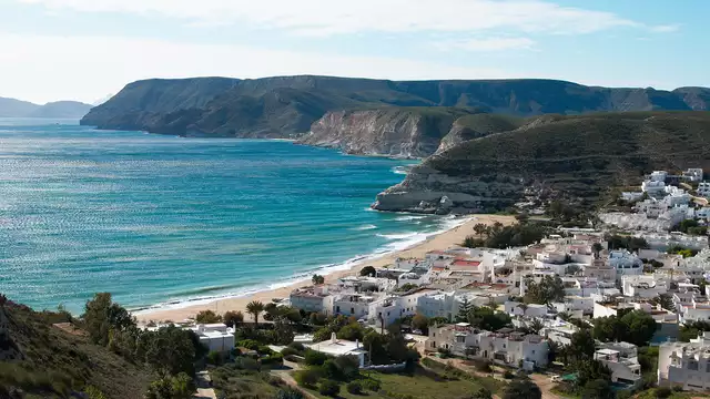 Escapada en familia con Media pensión en un hotel de 4* en Retamar, Cabo de Gata